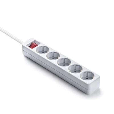 Abbildung von FAMATEL Leiste Ecosockets 5 Steckdosen Stecker mit Leuchtschalter 1,5 Meter Bis 3680W Kindersicherung Ausrichtung der auf 45º Verhindert versteckten Verbrauch Weiß