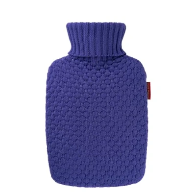 Abbildung von Hugo Frosch Wärmflasche Klassik Plant 1,8 l mit Bio Strickbezug Sand, Made in Germany