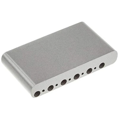 Abbildung von Fender 001 9473 049 Pure Vintage Tremolo Block für Stratocaster