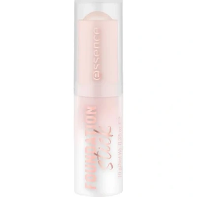 Abbildung von essence FOUNDATION stick, Nr. 130, Nude, pflegend, abdeckend, weichzeichnend, natürlich, vegan, ölfrei, ohne Konservierungsstoffe, Parabene, 1er Pack (10g)