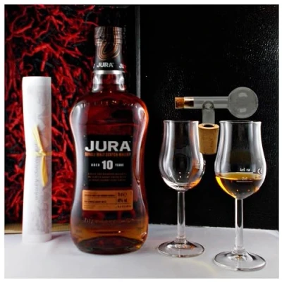 Abbildung von Geschenk Jura 10 Jahre Single Malt Whisky + Glaskugelportionierer 2 Bugatti Gläser