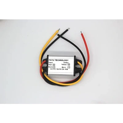 Abbildung von 1pcs Spannungswandler 12V auf 5V 3A Auto Strom Konverter DC Buck Converter Modul Abwärtsmodul LED Display Netzteil Transformator Wandler Step down (12V bis 3A)