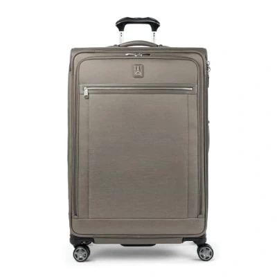 Abbildung von Travelpro Platinum Elite Softside Erweiterbares Gepäck, 8 Räder, Drehkoffer, USB Anschluss, Metallischer Sand