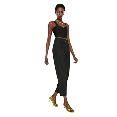 Abbildung von TRENDYOL Damen Damenhose, hohe Taille, gerades Bein, Karottenhose Hose, Schwarz, 66