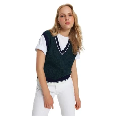 Abbildung von Trendyol Women&#039;s Damen Geometrisch Ärmel Regulär Pullover Sweater, Dark Navy, M