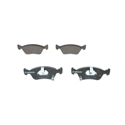 Abbildung von BOSCH 0 986 424 560 Bremsbelagsatz Low Metallic mit akustischer Verschleißwarnung Anti Quietsch Blech, Kolbenclip TOYOTA: Avensis I Liftback