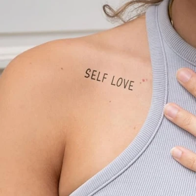 Abbildung von Inkster Tattoo Self Love vegane &amp; wasserfeste Temporäre Tattoos für Erwachsene EU Kosmetikzertifizierte Farbe revolutionäres 2 Wochen Premium Klebetattoos