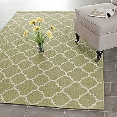 Abbildung von SAFAVIEH Geometrisch Teppich für Wohnzimmer, Esszimmer, Schlafzimmer Courtyard Collection, Kurzer Flor, Grün und Beige, 160 X 231 cm