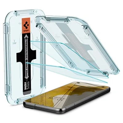Abbildung von Spigen Glas.tR EZ Fit Schutzfolie kompatibel mit Samsung Galaxy S22, 2 Stück, Kratzfest, Kristallklar, 9H Härte Folie