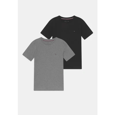 Abbildung von Tommy Hilfiger TEE 2 PACK Tshirt basic für Kinder, Größe: 104 110, Medium grey heather/black