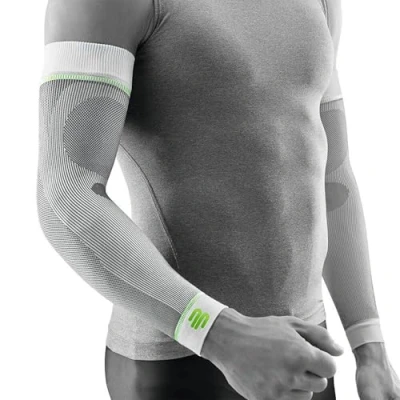 Abbildung von BAUERFEIND, 1 Paar Sport Kompressions Armbandagen, Unisex, Rechts und Links tragbar, Für Ball Ausdauersportarten, Stärkung der Muskulatur, Gr. S lang, Weiß, 29355011000031