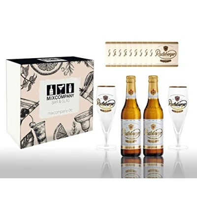 Abbildung von Radeberger Premium Pils Geschenkset 2x Bier 0,33L (4,8% Vol) + Glas 0,2L 10x Bierdeckel inkl Pfand MEHRWEG [Enthält Sulfite]
