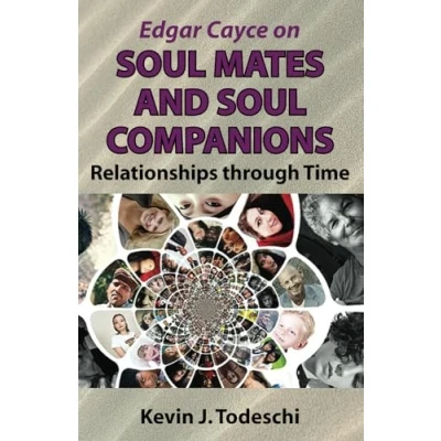 Abbildung von Edgar Cayce on Soul Mates and Companions: Relationships through Time