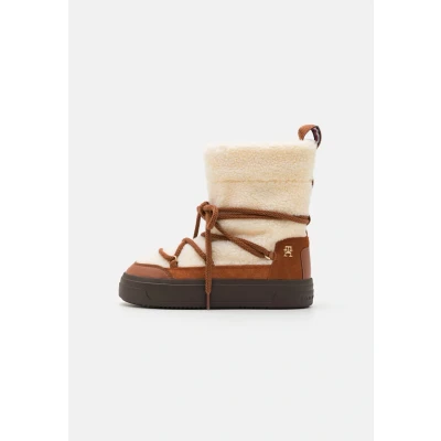 Abbildung von Tommy Hilfiger Laceup Plateaustiefelette, Damen, Größe: 37, Cognac brown Schuhe
