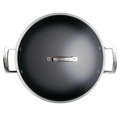 Abbildung von Le Creuset Wokpfanne Magnetik ø 30 cm / 4.3 Liter Standard Antihaftbeschichtung