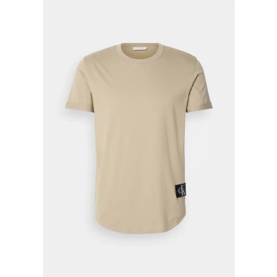 Abbildung von Calvin Klein Jeans Badge TURN UP Sleeve Tshirt basic, Herren, Größe: Small, Tree house