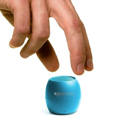 Abbildung von Boompods Zero Talk Mini tragbarer Bluetooth Lautsprecher mit Amazon Alexa Outdoor klein, IPX6 wasserdicht, Mikrofon, 5 Std Spielzeit, Portable Speaker für Dusche, Reisen, Auto, Blau