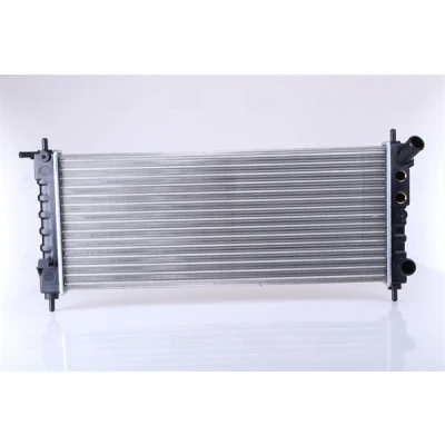 Abbildung von NISSENS 63297 Kühler, Motorkühlung Aluminium 680 285 23 Kühlrippen mechanisch gefügt OPEL: Corsa B Schrägheck
