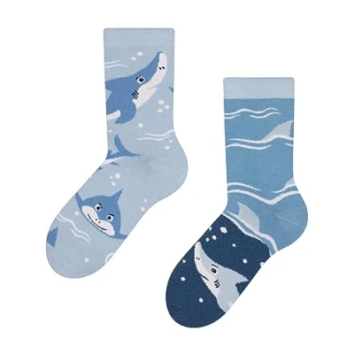 Abbildung von Dedoles Socken Kinder Mädchen Jungen Baumwolle viele lustige Designs Weihnachtssocken 1 Paar, Farbe Blau, Motiv Grauer Hai, Gr. 23 26