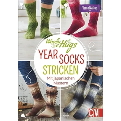 Abbildung von Woolly Hugs YEAR Socks stricken. Mit japanischen Mustern. 24 verschiedene Socken, ein Sockenstrick Grundkurs und detailierte Strickschriften verhelfen zum Sockenglück.