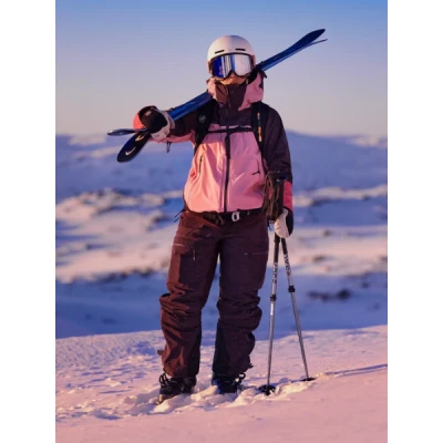 Abbildung von Peak Performance Women Vislight Gore tex C knit 3l Shell Hose Herrenystic Purple Größe S