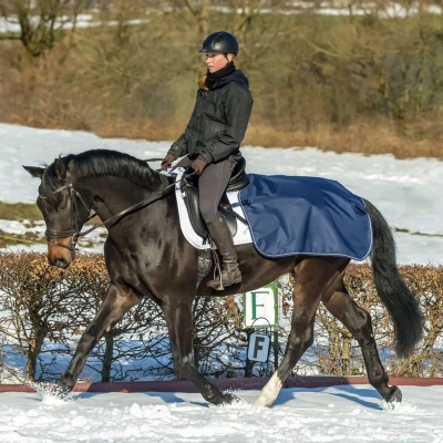 Abbildung von Bucas Viertelblatt Nierendecke S Dunkelblau Unterlänge: 168 cm &amp; Rückenlänge: 125