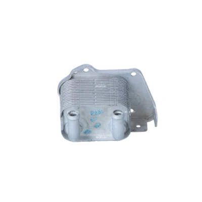Abbildung von NRF 31345 Ölkühler mit Dichtring EASY FIT OPEL: Astra H GTC, Caravan, Schrägheck
