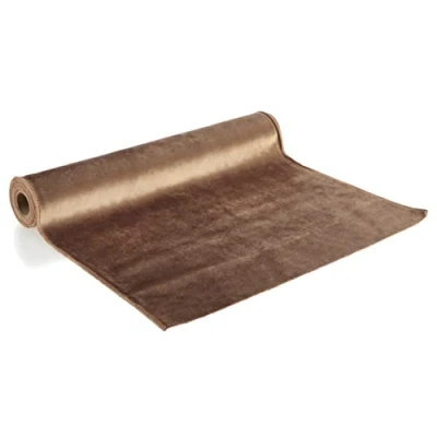 Abbildung von com four® Tischläufer Samt Dekorativer Dekostoff Tischdeko für jeden Anlass Bastelzubehör Tischband 36 x 200 cm (1 Stück braun)