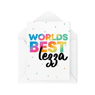 Abbildung von Tongue in Peach Lustige LGBTQ Karten Weltbeste Lezza Karte Lesbische Gay Best Friend Geburtstag Herzlichen Glückwunsch feiern frecher Witz Banter Neuheit CBH1054