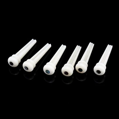Abbildung von Musiclily Folk Gitarre Knochen Brücke Pins Bone Bridge für Akustikgitarre, Weiß mit 3mm Green Pearl Shell Dot Inlay(6 Stück)