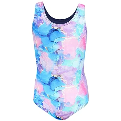 Abbildung von Aquarti Mädchen Badeanzug mit Ringerrücken Print, Farbe: Tie Dye/Dunkelblau/Blau/Lila/Rosa, Größe: 146