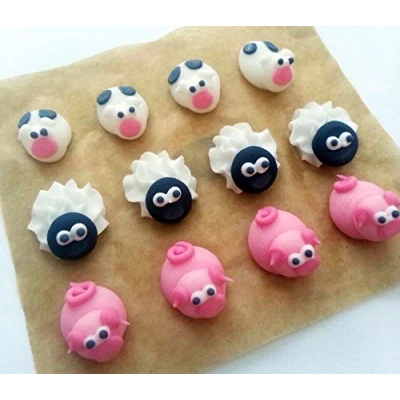 Abbildung von Zucker Kuchendekorationen 12 kleine Tiere / Edible Sugar Cake Decorations: Mini Farm Animals