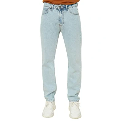 Abbildung von Trendyol Herren Mittlerer Bund Regular Jeans, Blau, 31 EU