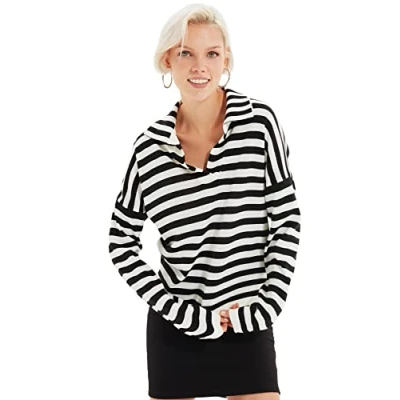 Abbildung von Trendyol Damen Ecru Polo Lapel Striped Knitwear Sweater, Ecru, S EU