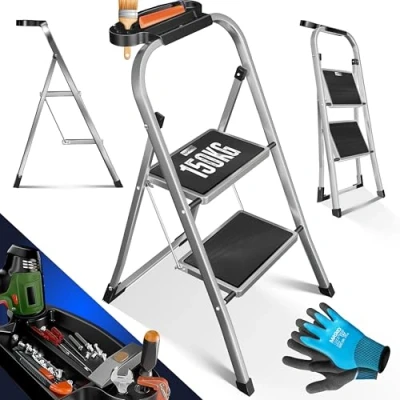Abbildung von MASKO® Trittleiter Klappleiter 2 Stufen Leiter Stufenleiter belastbar bis 150 kg Tritthocker Anti Rutsch Klapptritt inkl. Handschuhe, Werkzeugablage &amp; automatisches Schloss, Grau
