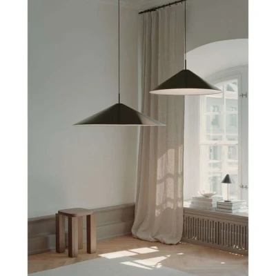 Abbildung von New Works LED Hängelampe Brolly, Ø 70 cm, schwarz, Aluminium