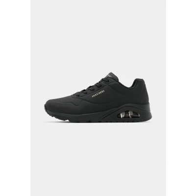Abbildung von Skechers Wide Fit UNO Sneaker low, Damen, Größe: 37, Black Schuhe