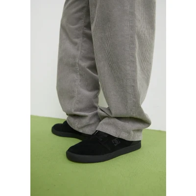 Abbildung von DC Shoes Crisis Sneaker low, Herren, Größe: 44, Black Leder und textil