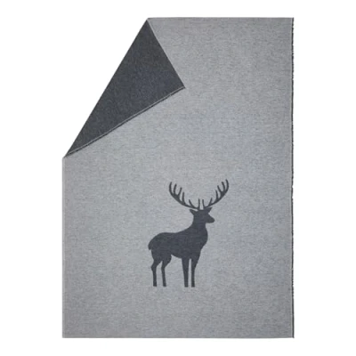 Abbildung von David Fussenegger leichte Kuscheldecke Hirsch Strukur 140x200cm weiche Flanelldecke aus Recycling Baumwolle nachhaltig produziert ÖkoTex100 GRS Made in Austria Farbe Filz