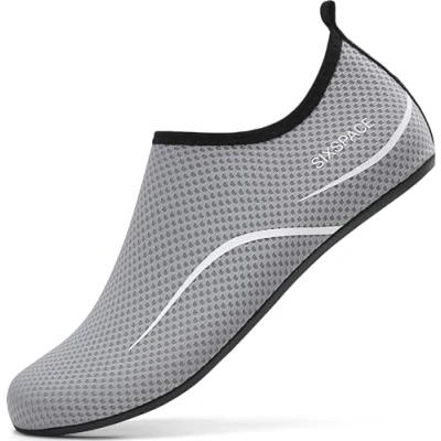 Abbildung von Sixspace Herren Damen Badeschuhe Wasserschuhe Aquaschuhe Strandschuhe Schnell Trocknend Slip on Breathable Schwimmschuhe Surfschuhe für Beach Pool Surfen Yoga Grau(Lieferantengröße 47 EU)
