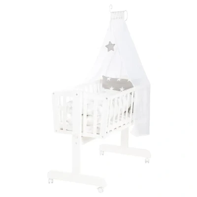 Abbildung von roba Babywiege Little Stars 40 x 90 cm aus Holz Stubenwagen &amp; Wiege Bett Set komplett mit Feststellfunktion textiler Ausstattung Weiß/Grau