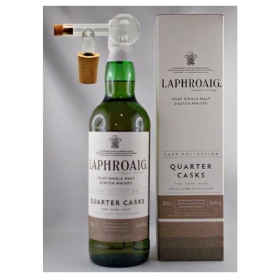 Abbildung von Laphroaig Quarter Cask Islay Single Malt Whisky + Glaskugelportionierer zum feinen Dosieren
