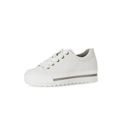 Abbildung von Gabor Damen Low Top Sneaker, Frauen Halbschuhe,Komfortable Mehrweite (H),dad Shoes,straßenschuhe,Sportschuhe,Weiss/Silber(perf),37.5 EU / 4.5 UK