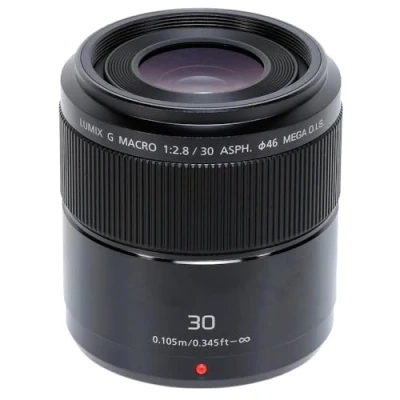 Abbildung von Panasonic H HS030E LUMIX G Makro 30 mm F2.8 ASPH.Objektiv (O.I.S. Bildstabilisator, Bildwinkel 40, Filtergröße 46 mm) schwarz