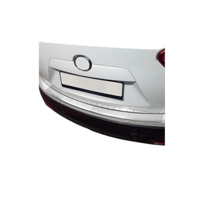 Abbildung von OMAC Ladekantenschutz Stoßstangenschutz kompatibel mit Mazda CX 5 2011 2017 Edelstahl Gebürstet