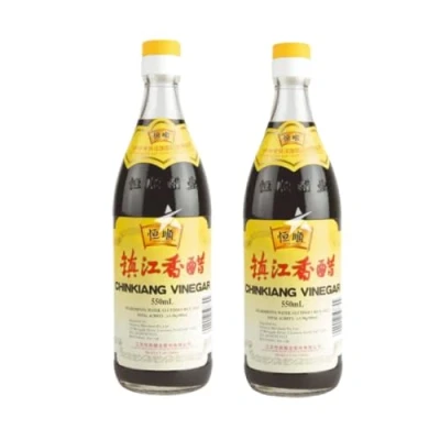 Abbildung von Heng Shun 3er Pack Chinkiang Vinegar schwarzer Essig in 550 ml Glasflasche Traditionell Chinesischer Reisessig (Schwarz) ideal für Dip Saucen und zum Nachwürzen