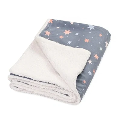 Abbildung von Julius Zöllner Winterdecke aus Baumwoll Jersey und kuscheligem Teddy Stoff Gr. 70x100 cm Made in Germany OEKO TEX® STANDARD 100 Shiny Stars