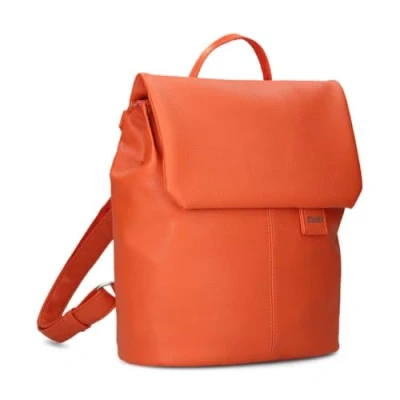 Abbildung von Zwei Damen City Rucksack Mademoiselle.M MR8 4 Liter weiches Kunstleder, Magnet Verschlussklappe, Hauptfach mit Reißverschluss, gepolstertes Trennfach für Tablet, Rückenpolsterung (papaya)