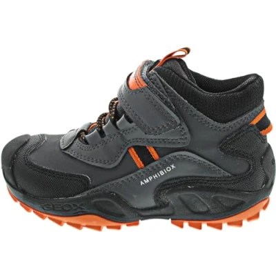 Abbildung von Stiefel Geox Modell J New Savage Boy B A Farbe Grau