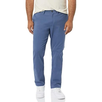 Abbildung von Amazon Essentials Herren Legere Stretch Chinohose mit Enger Passform, Indigo, 33W / 28L